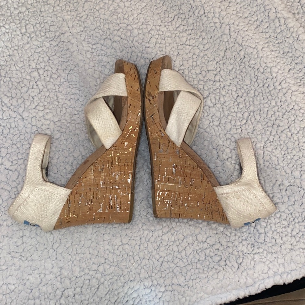 Toms Wedges - Size 6.5.